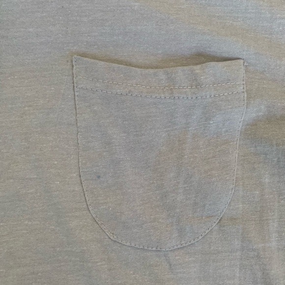 Men’s, crew-neck, pocket T-shirt with rounded hem. - Picture 2 of 3